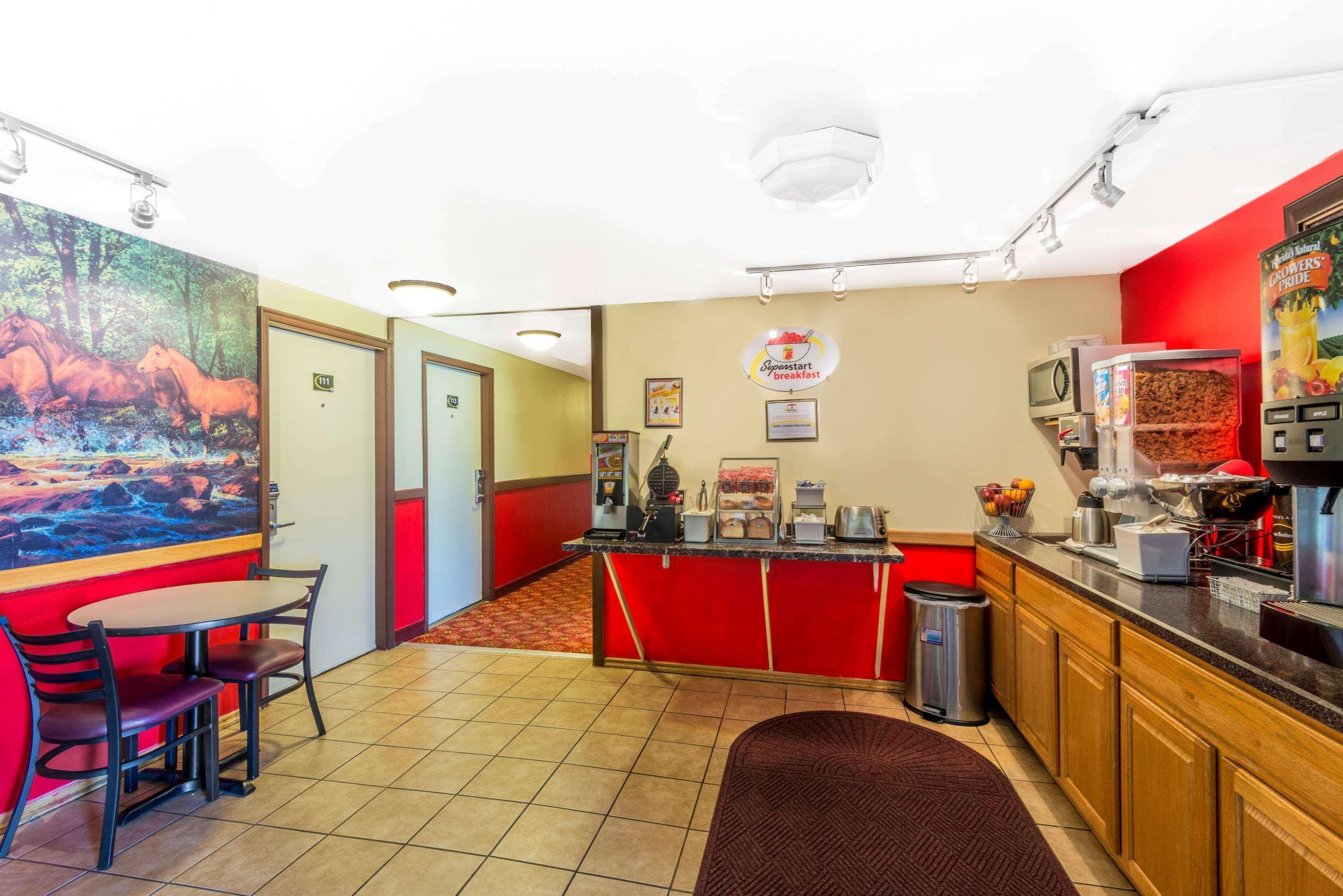 Super 8 Sheridan Exterior foto